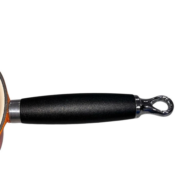 Le Creuset Volcanic Orange Flame Enamel Cast Iron 1 1/4 Quart Saucepan #16 - Picture 5 of 11